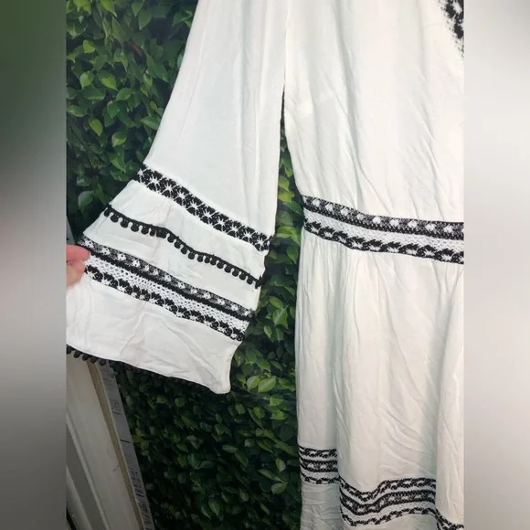 White Dress with Black Trim - Picture 9 of 16